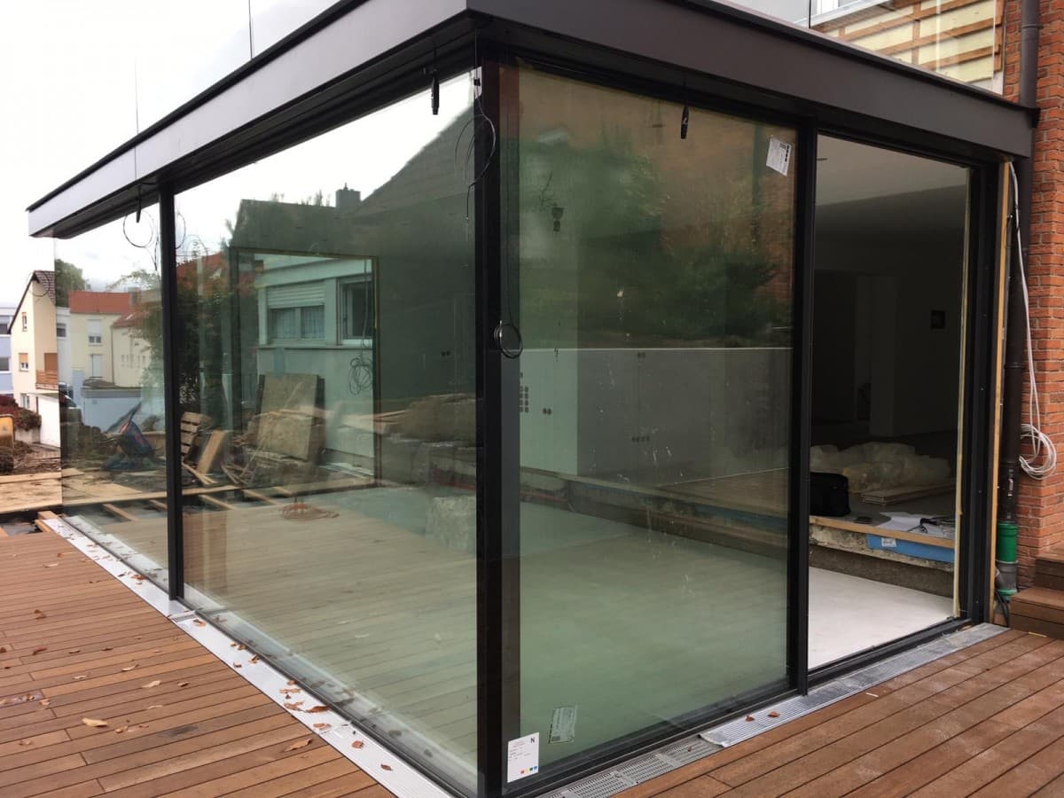 Carport Metall vs. Holz – Welches Material passt besser zu Ihnen?