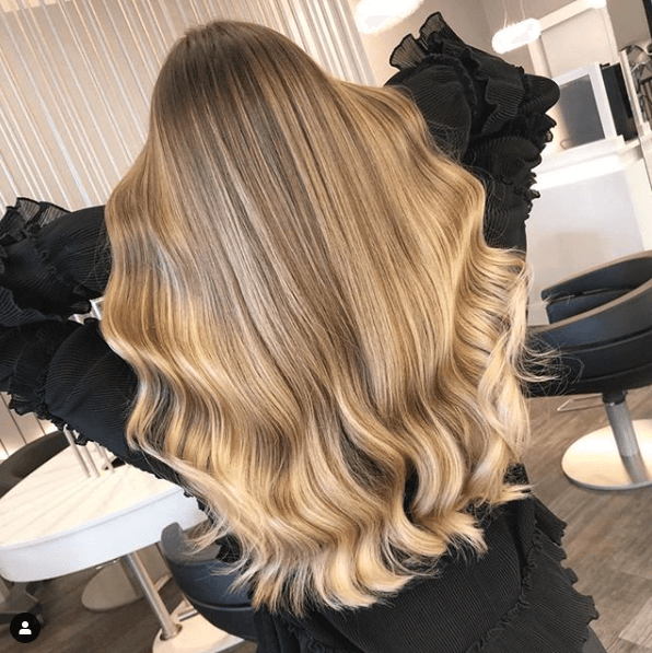 Strahlende Locken: Veredeln Sie Ihren Look mit unserer exklusiven Haarfärbe-Innovation