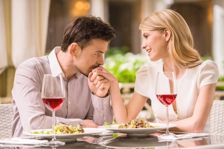 Beste Dating-Sites und Apps für schwule Männer