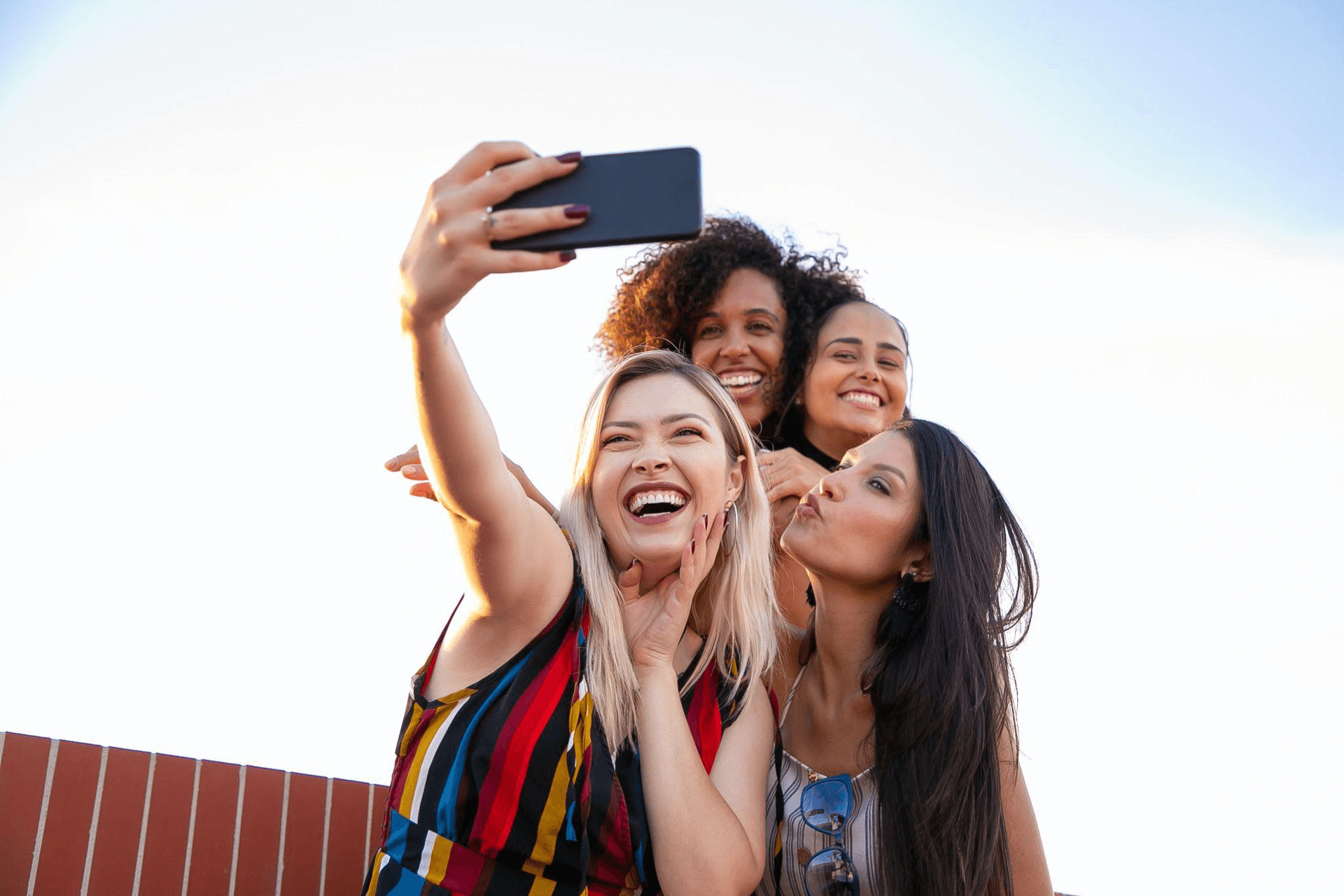 Famium präsentiert eine bahnbrechende Neuerung: Den anonymen Instagram Story Viewer