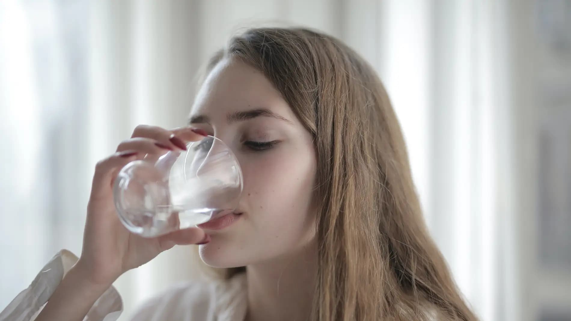 Vom Wasserhahn zur Quelle: Mit Stimmgabeln Wasser verwandeln