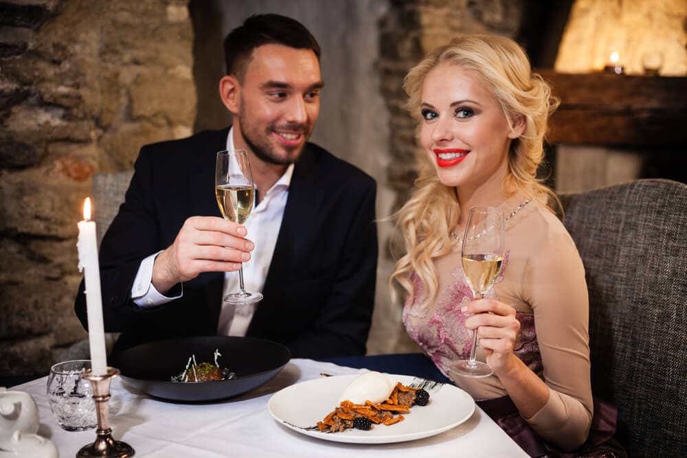The Serendipity Society: Wo sich Schicksal und Liebe überschneiden – Ihre ultimative Dating-Agentur