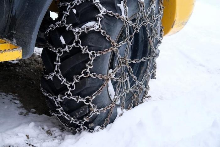 Schneeketten und ihre Pflege: So halten sie länger