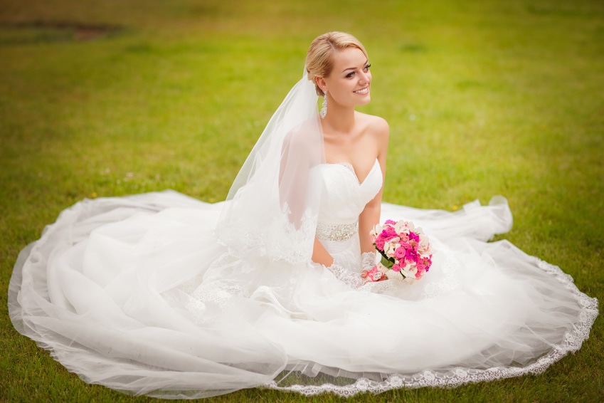 So kaufen Sie das richtige Brautkleid für Ihre Hochzeit