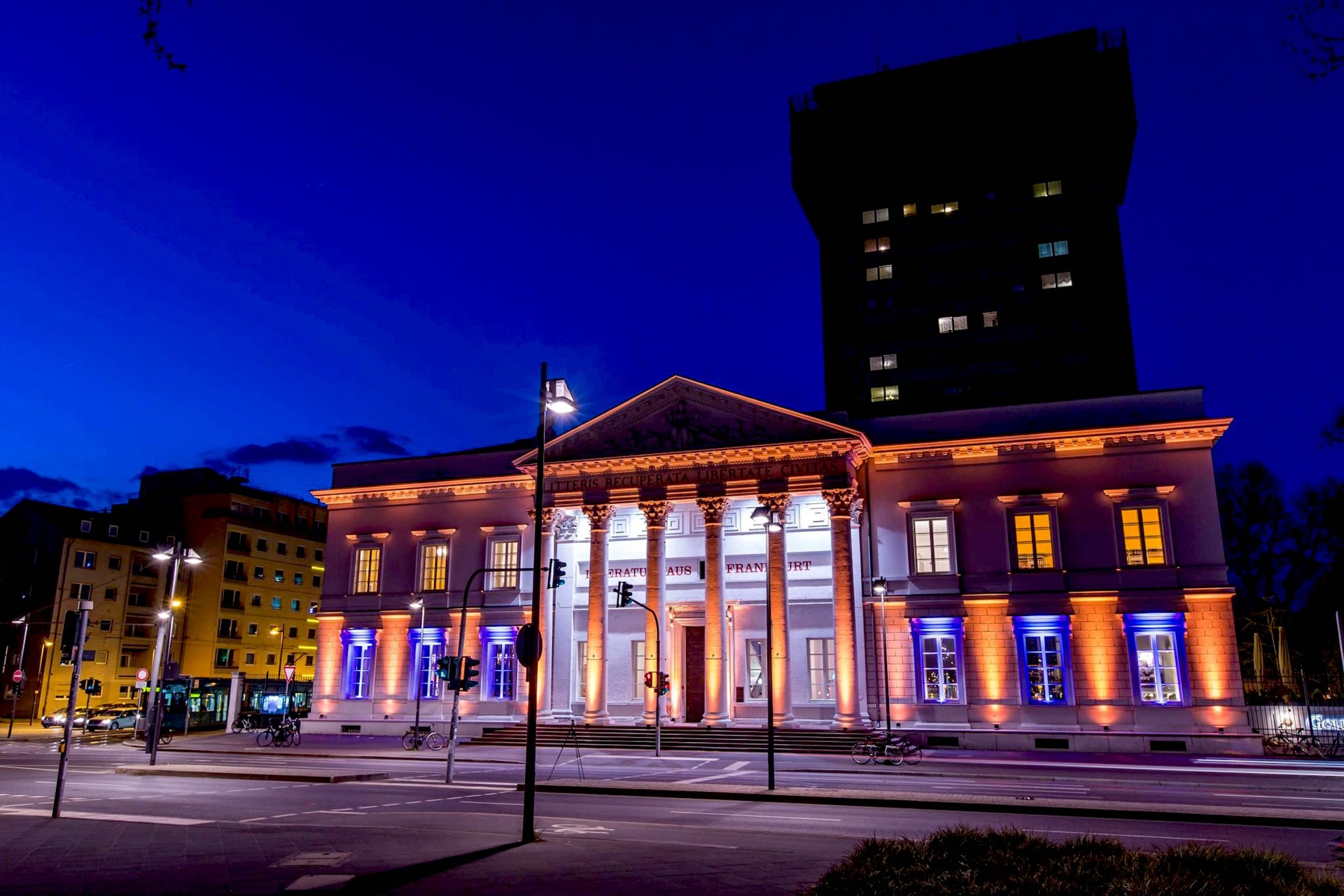 Beamer mieten Münster – Unser Sortiment für Ihre perfekte Veranstaltung