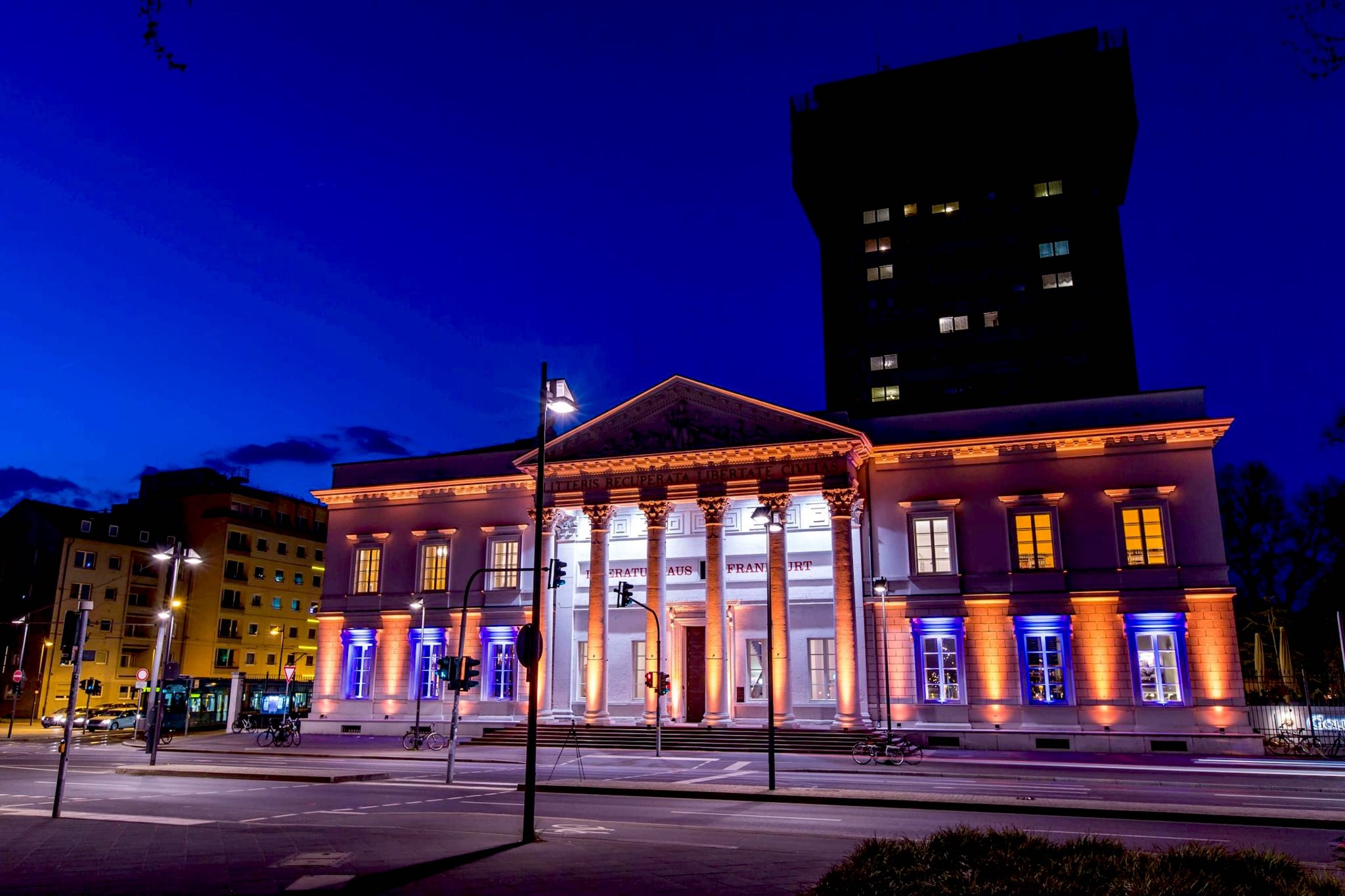 Beamer mieten Münster – Unser Sortiment für Ihre perfekte Veranstaltung