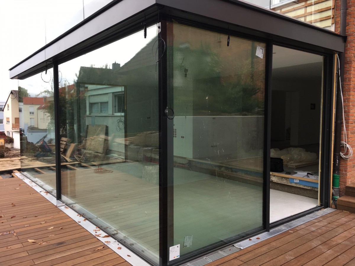 Carport Metall vs. Holz – Welches Material passt besser zu Ihnen?