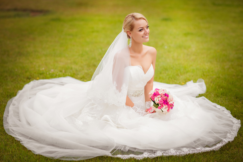 So kaufen Sie das richtige Brautkleid für Ihre Hochzeit