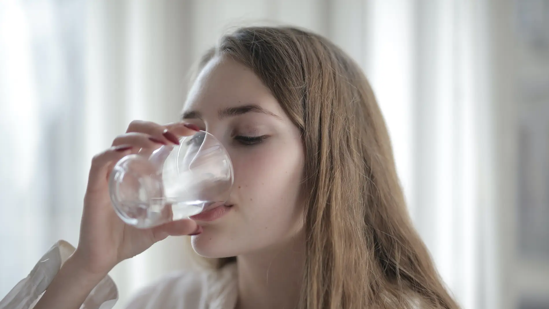 Vom Wasserhahn zur Quelle: Mit Stimmgabeln Wasser verwandeln