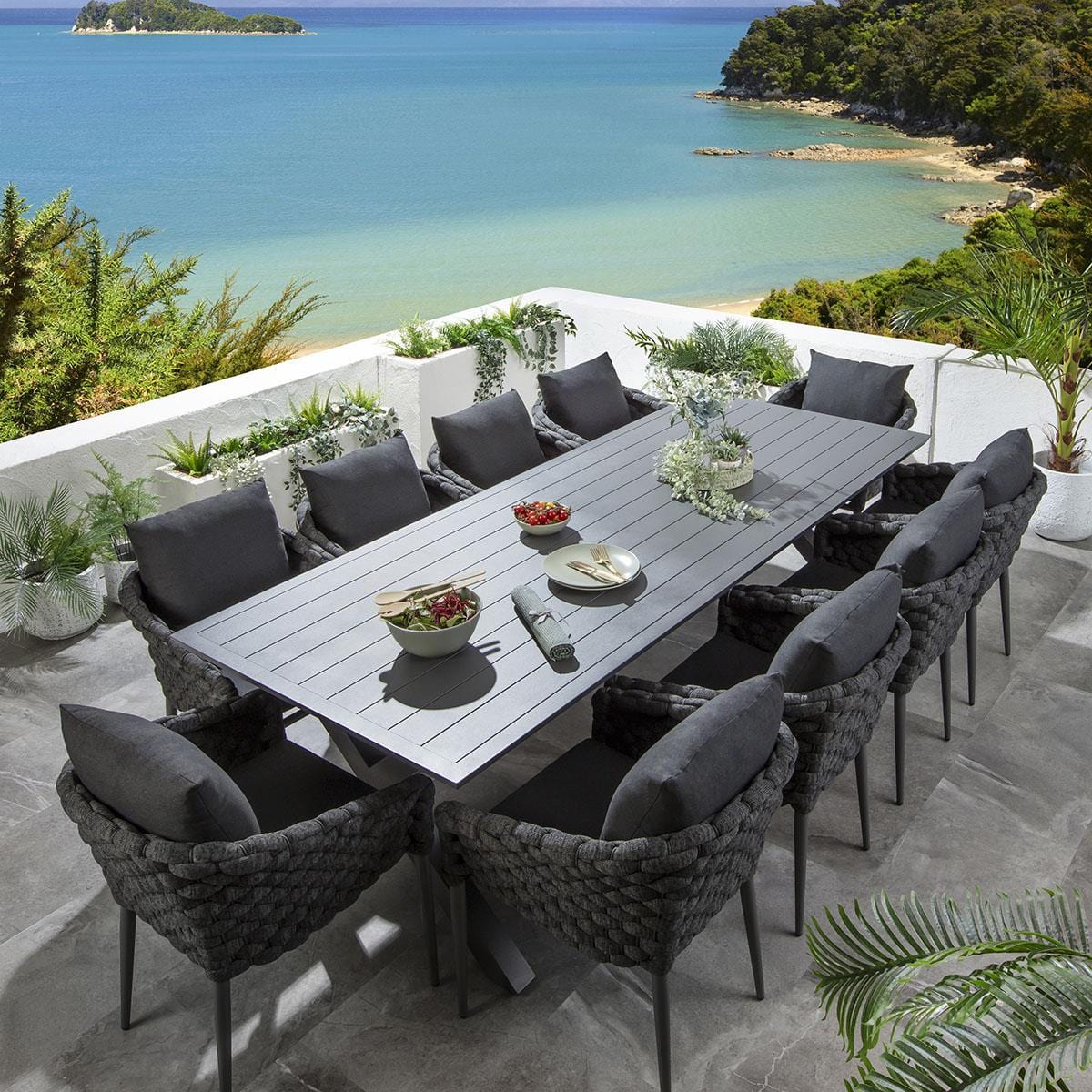 Kleine Gartenideen: Platzsparende Gartenmöbel-Sets in Premium-Qualität